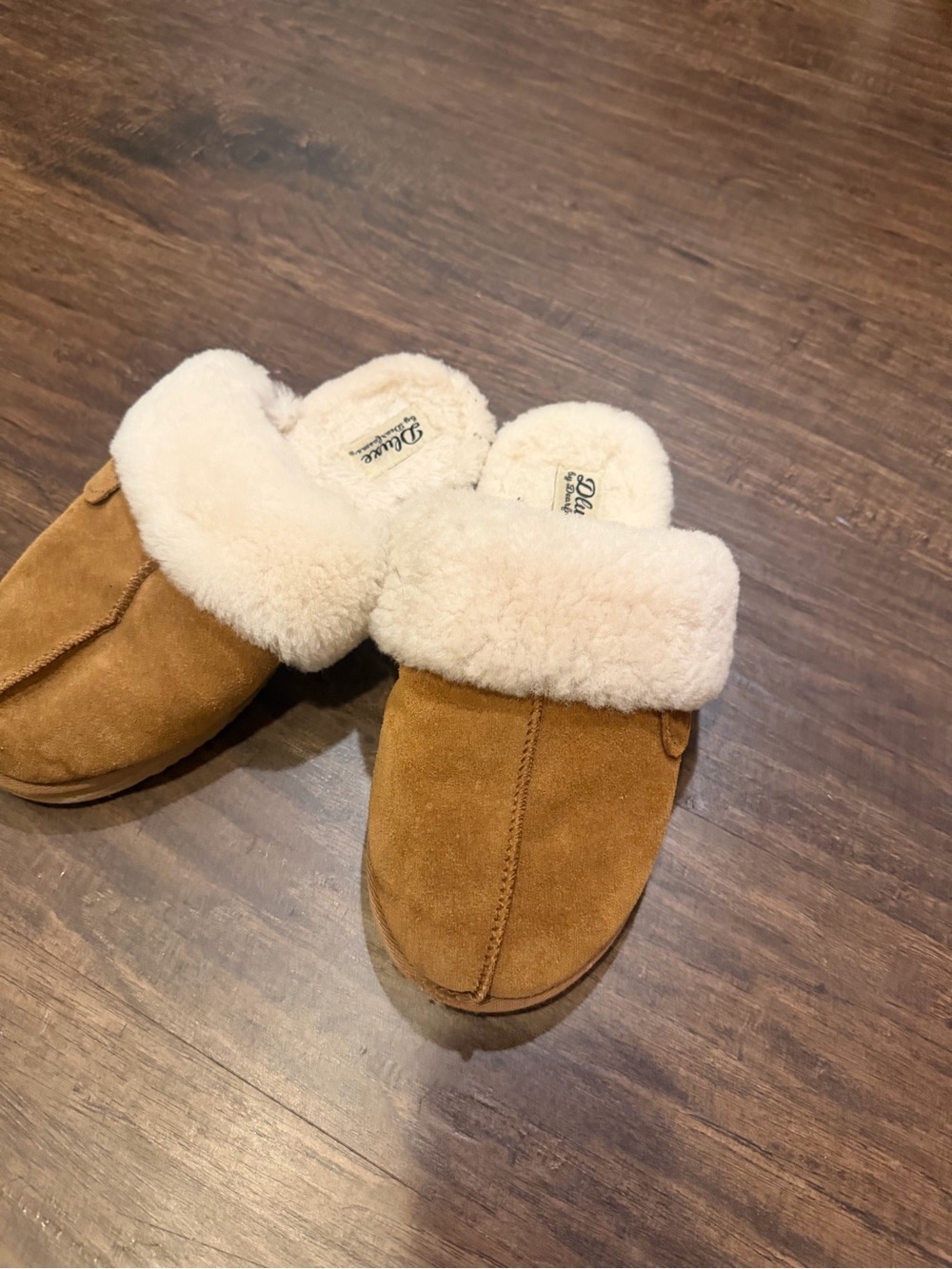 dearfoams Tan Suede Shearling Clog Slippers